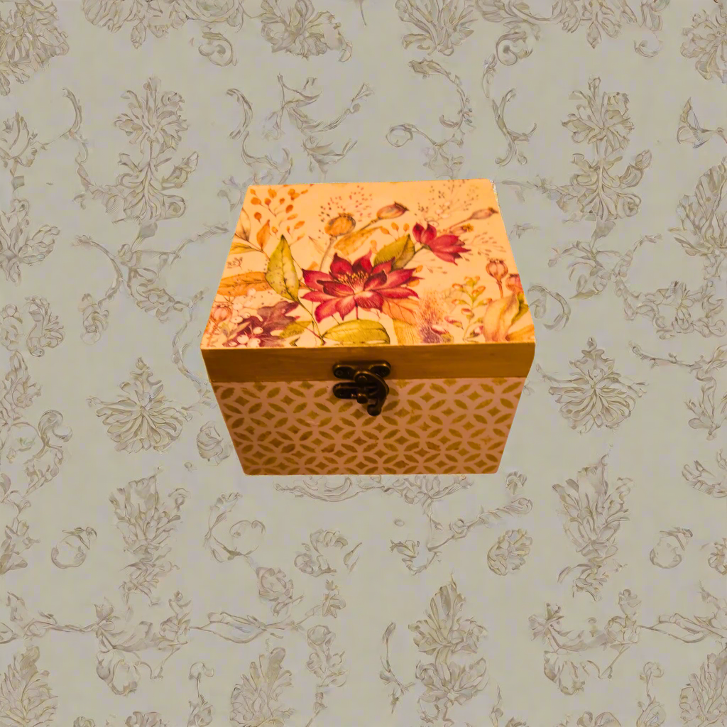 Opulent Square Jewelry Box β Elegant Storage with Artistic Charm