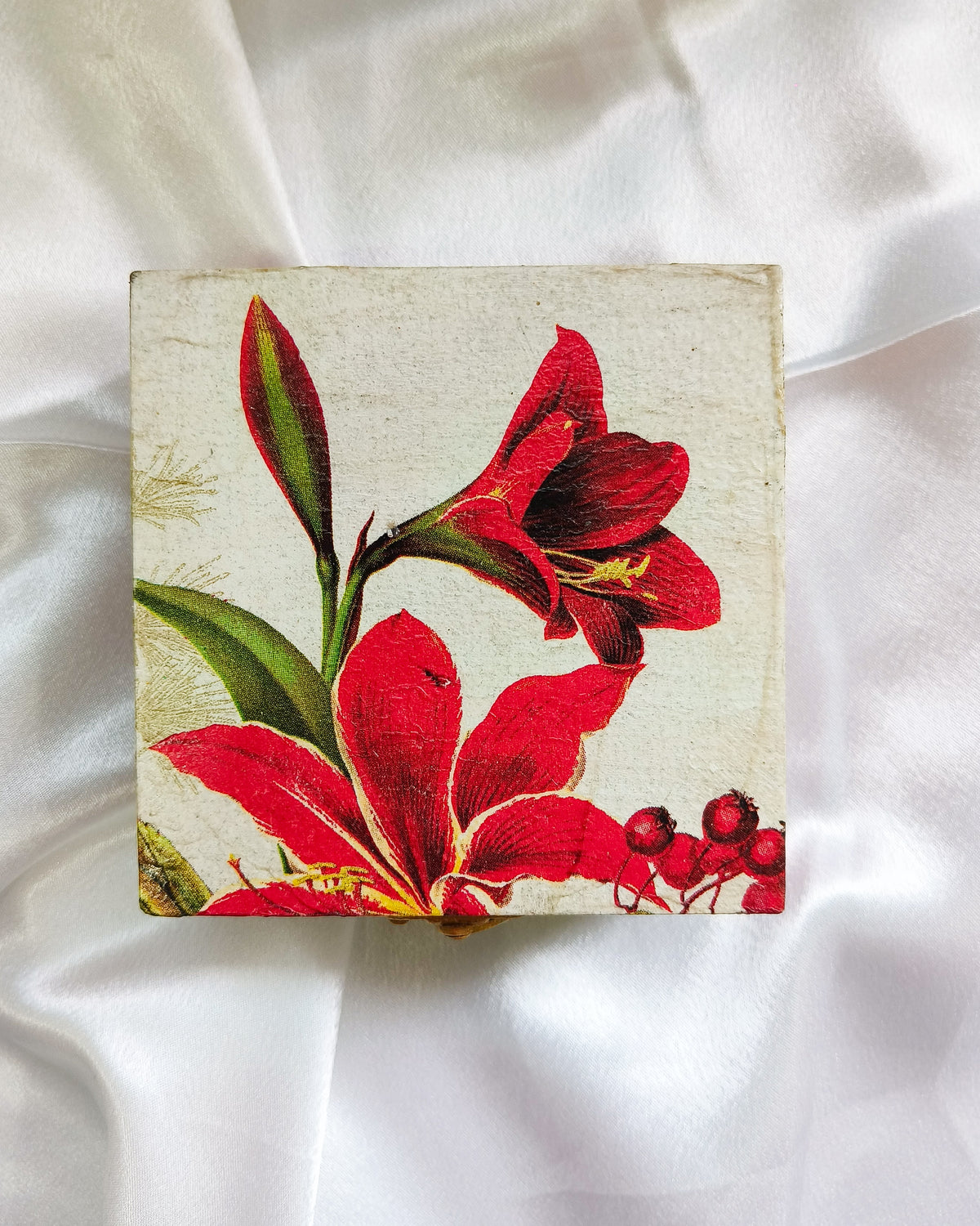 Red Lily Mini Jewellery Box